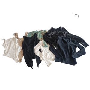 Women's Medium Top Lot